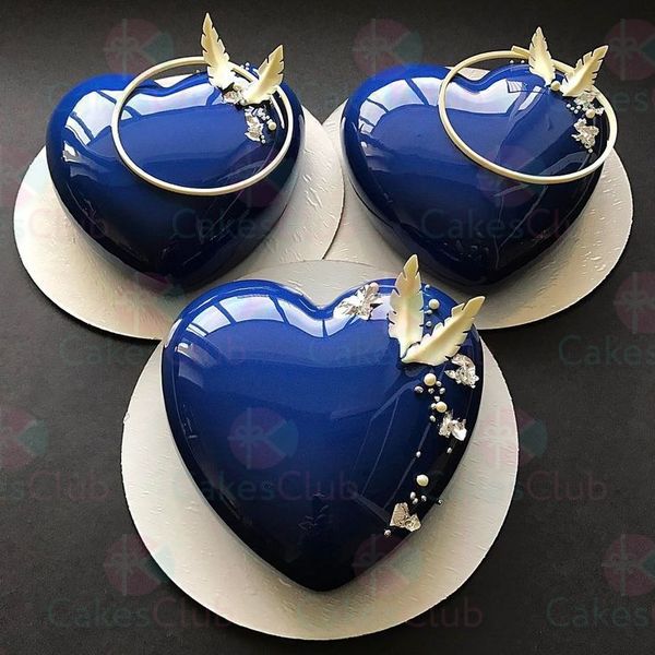 Свадебные торты в виде сердца - A2839