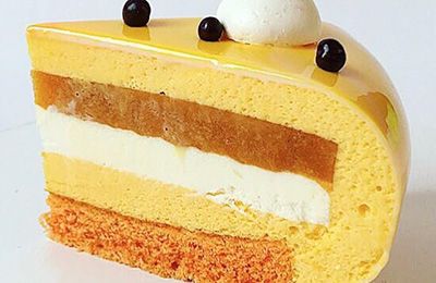 Заказать муссовый ананасовый торт в CakesClub, фото тортов с ананасовой прослойкой - Ананас