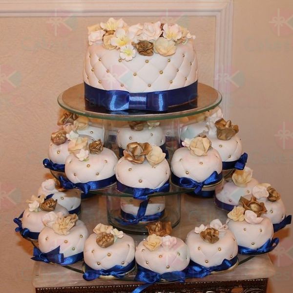 Свадебные торты с капкейками - A3113