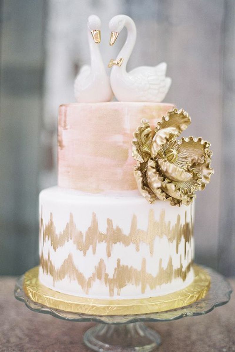 Свадебные торты с лебедями - a1146